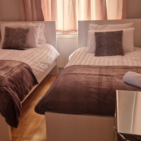 London Butterfly Apartment Luaran gambar
